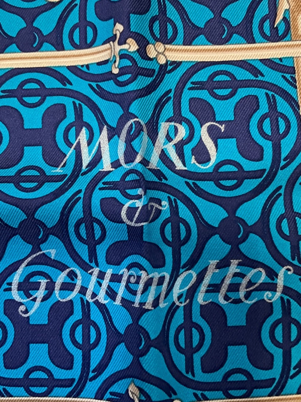 HERMES BLUE MULTI MORS ET GOURMETTES PRINT SQUARE SILK TWILL SCARF - Picture 7 of 9